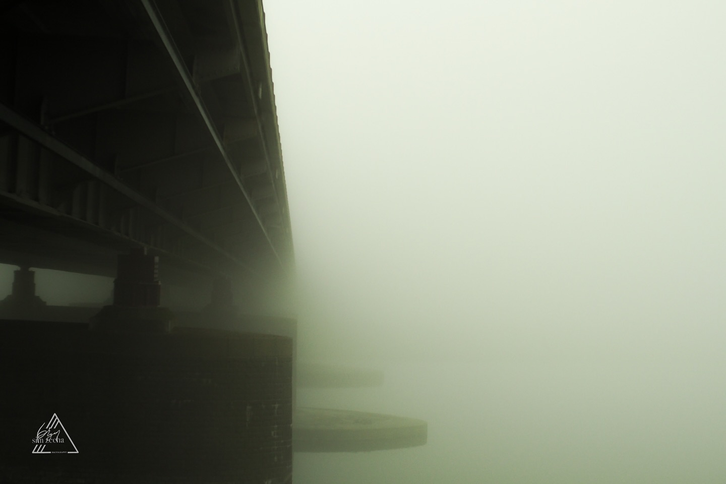 —

#photography #arnhem #street #streetphotography #outdoorphotography #olympus #omsystem #olympusomd #em10markii #em10mark2 #m43 #m43photography #ingelderland #nederland #netherlands #wanderer  #nederland_fotografeert #visit_arnhem #fog #naturephotography #landscape #landscapephotography 
@ingelderland @visitarnhem